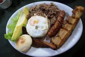 20 platos de comida típica colombiana 8
