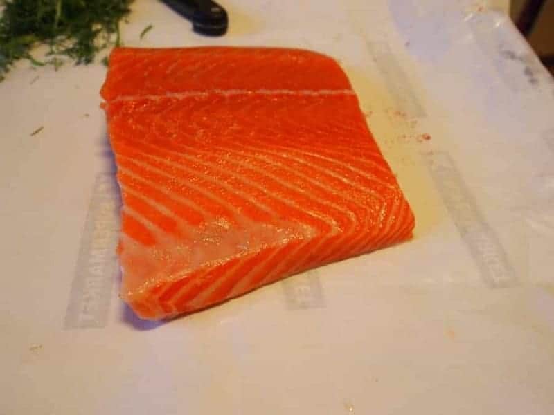 Graavilohi (salmón curado)