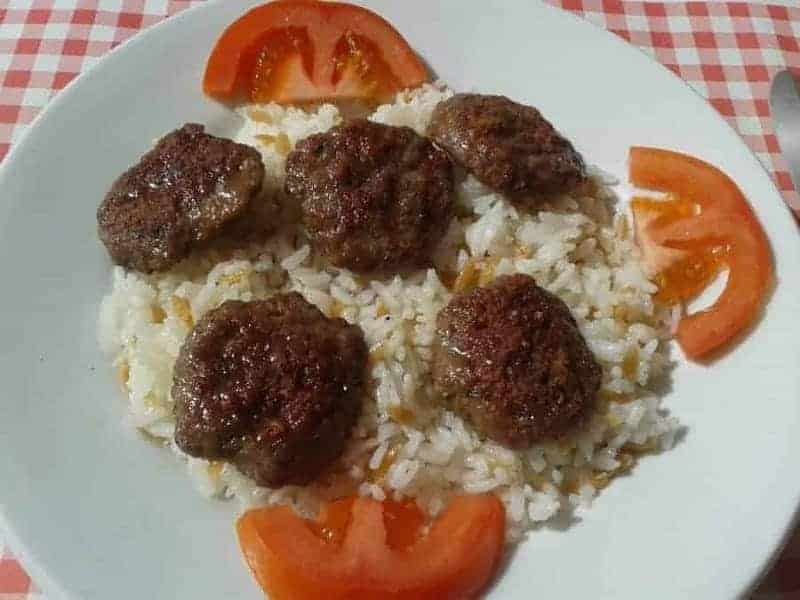 Köfte (albóndigas de res)