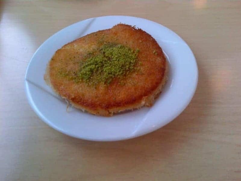 Künefe (dessert met kaas)