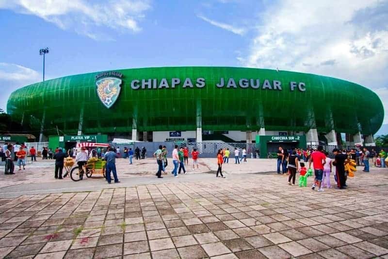 Estadio Víctor Manuel Reyna