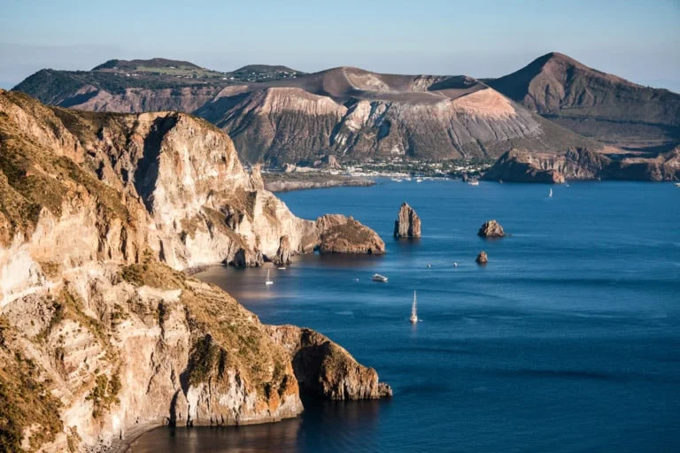 5 volcanes activos en Italia 5 5 volcanes activos en Italia 5