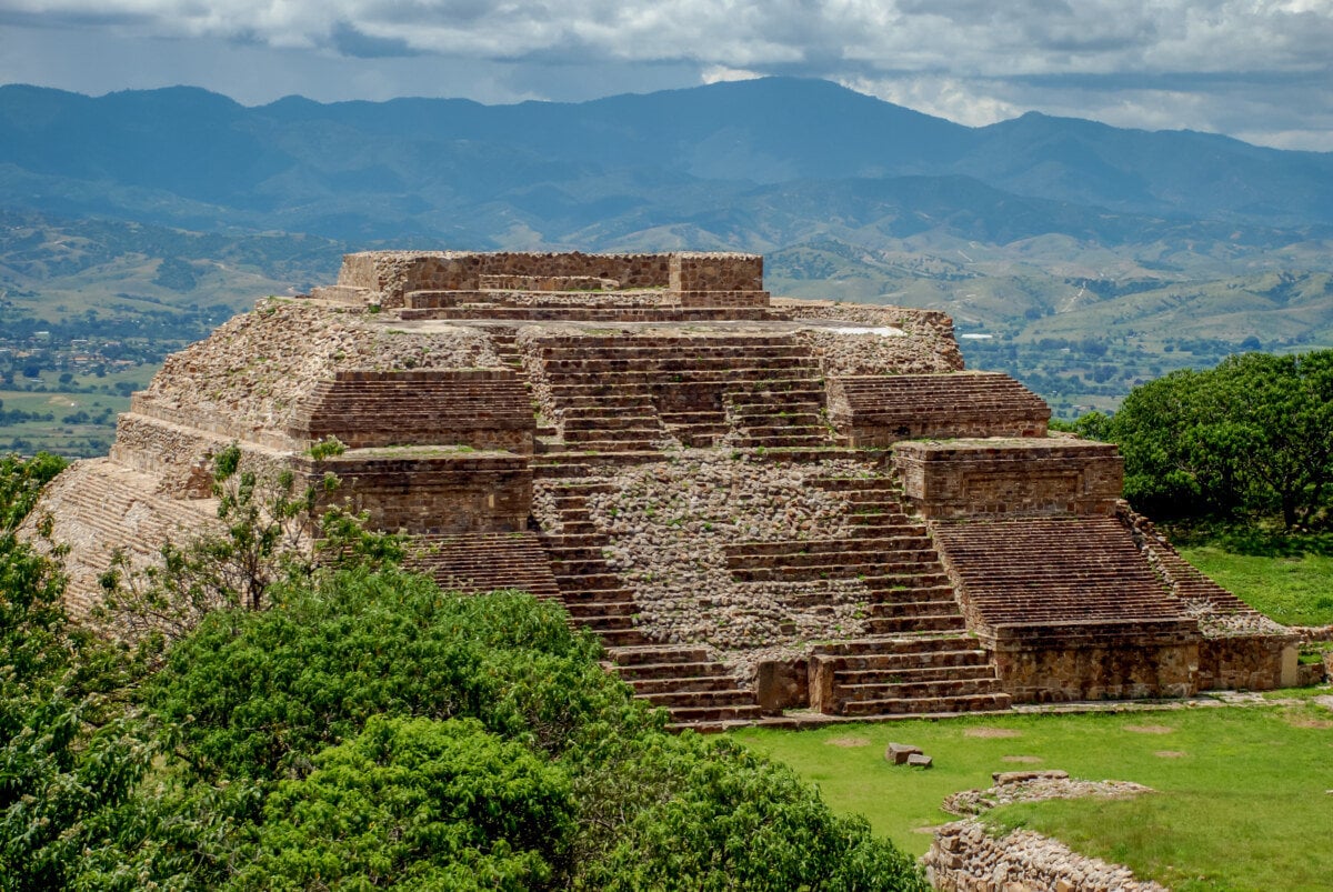 10 pirámides de México que debes visitar 8